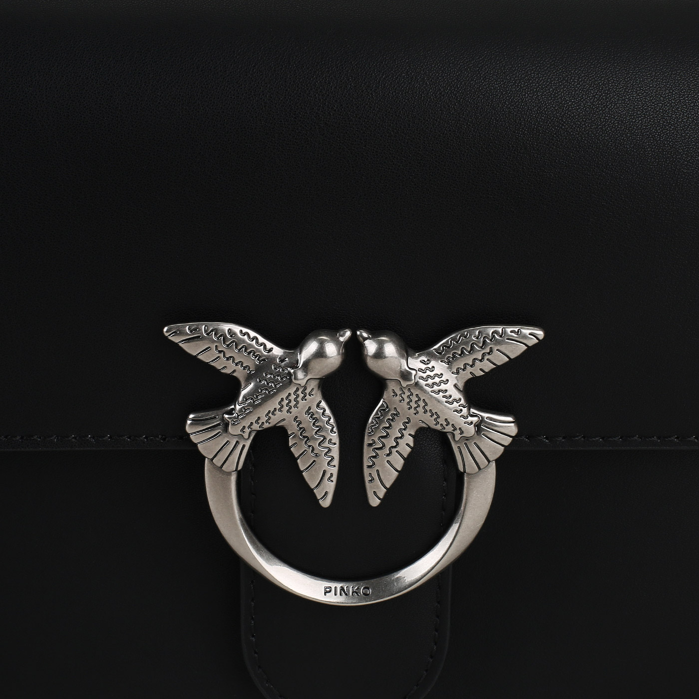 Сумка через плечо с цепочкой Pinko Love Bell